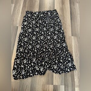 Rachel Zoe Black and White Floral A-Line Skirt